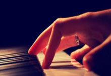 上海队客场苦战，不畏强敌挑战巅峰